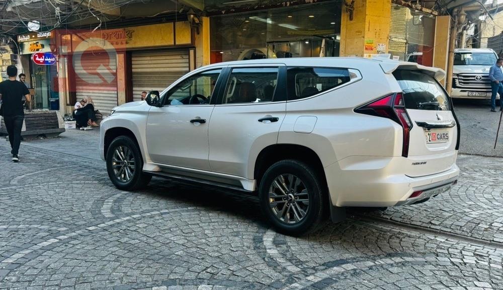 ميتسوبيشي باجيرو سبورت